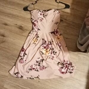 Super cute short flower dress pink